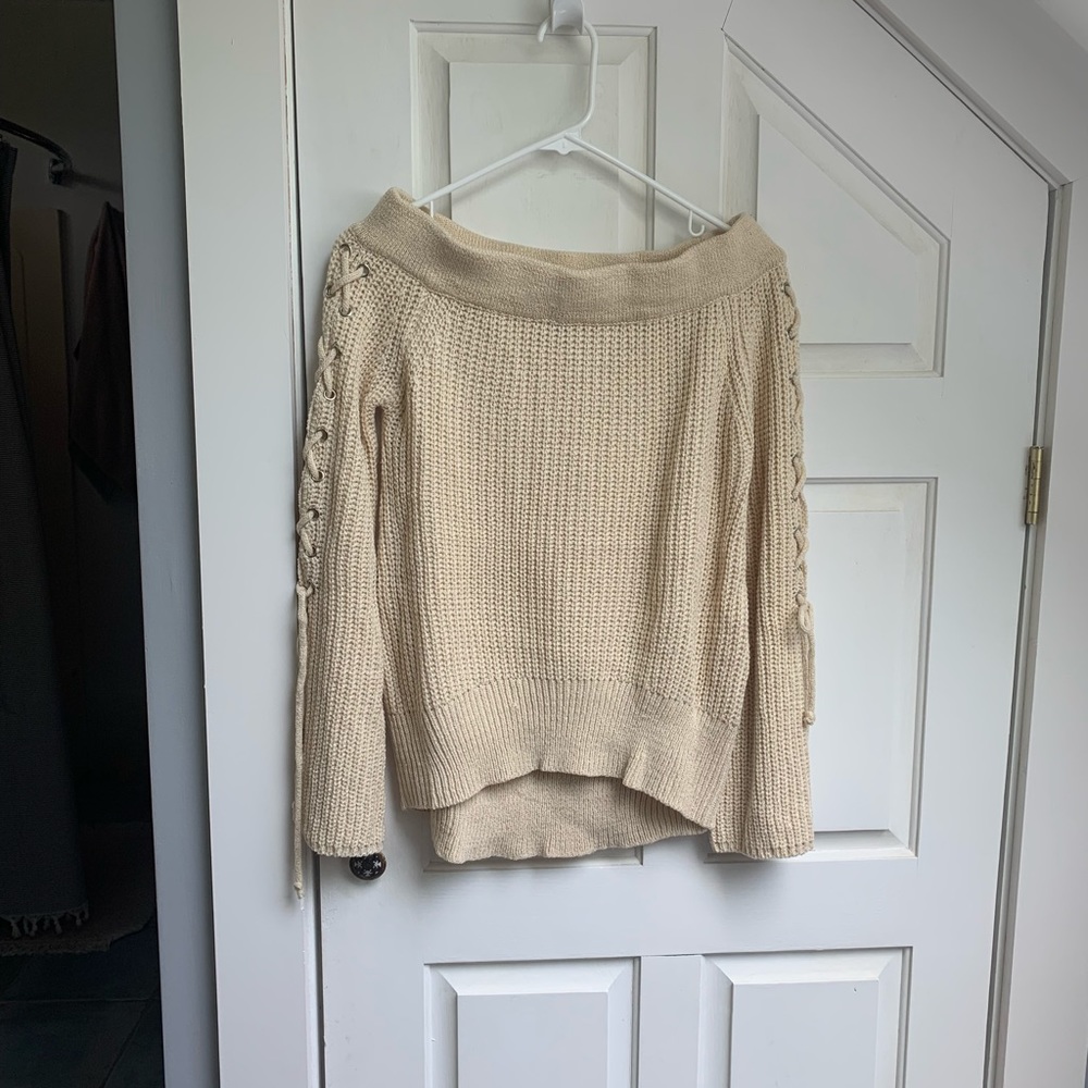 NanaMacs sweater w/ tie up sleeves.